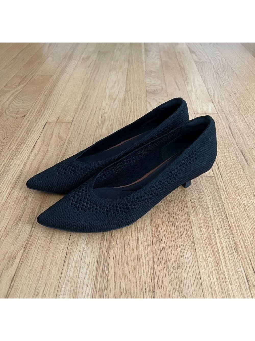 Vivaia Scarlett Black Knit Pointed Toe Kitten Heel Women's EU Size 41 US 9.5